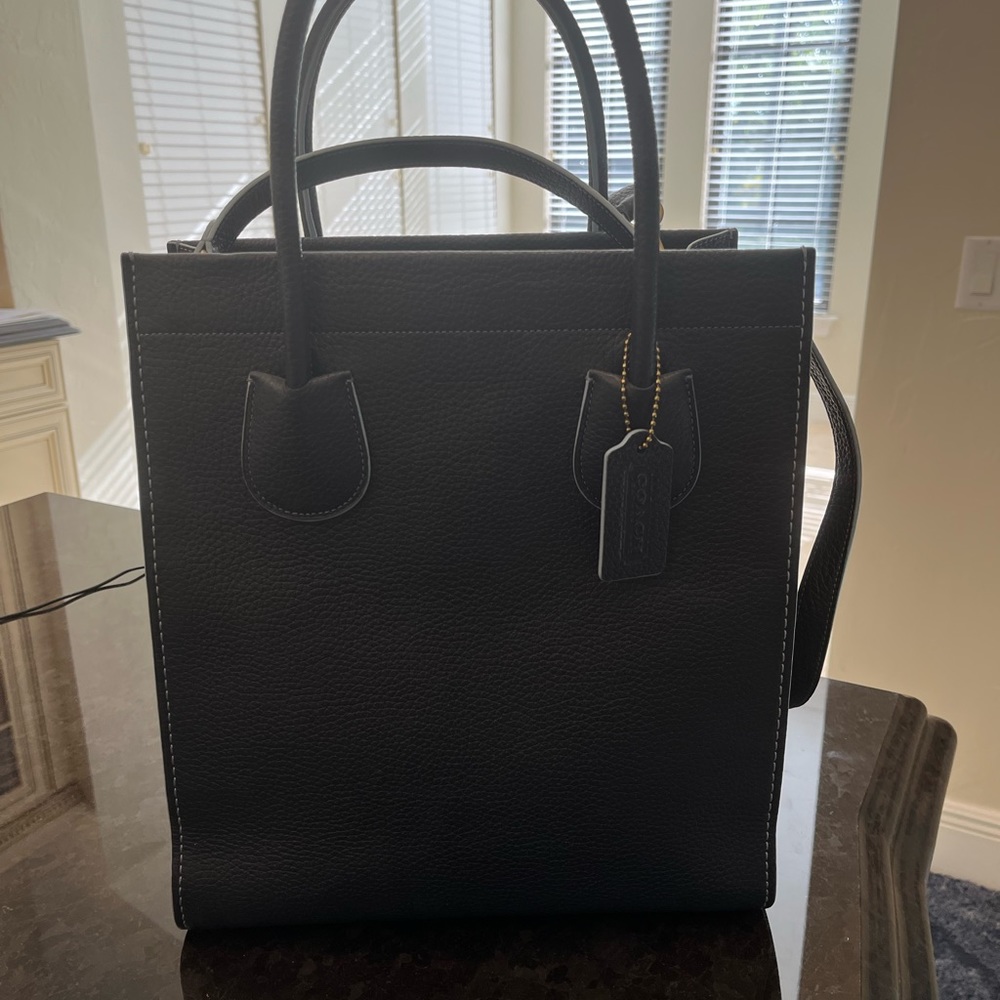 Coach navy tote bag genuine glove tanned pebble leather with protective feet